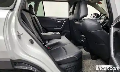 Toyota RAV4 2024 2.5 Автомат в Москве № 170173, миниатюра 2