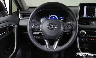 Toyota RAV4 2024 2.5 Автомат в Москве № 170173, миниатюра 3