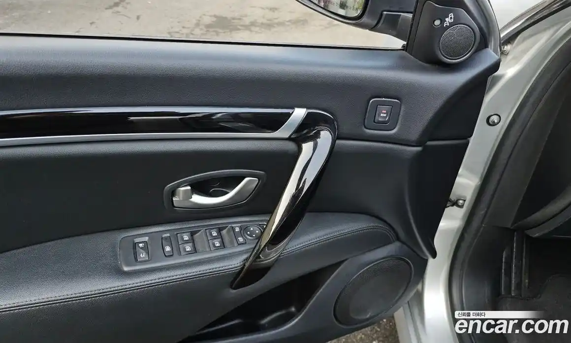 Renault SM7 2017 2.5 Автомат в Москве № 183786, фото 13