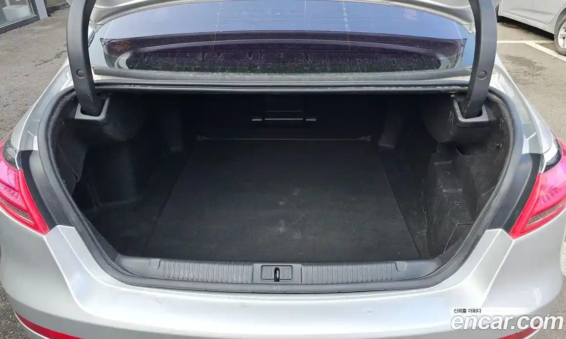 Renault SM7 2017 2.5 Автомат в Москве № 183786, фото 3