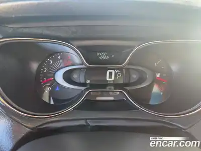 Renault QM3 2017 1.5 Автомат в Москве № 185918, миниатюра 8