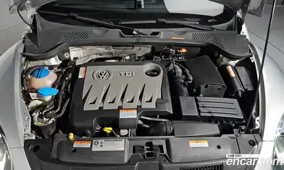 Volkswagen Beatle 2014 2.0 Автомат в Москве № 187839, миниатюра 2