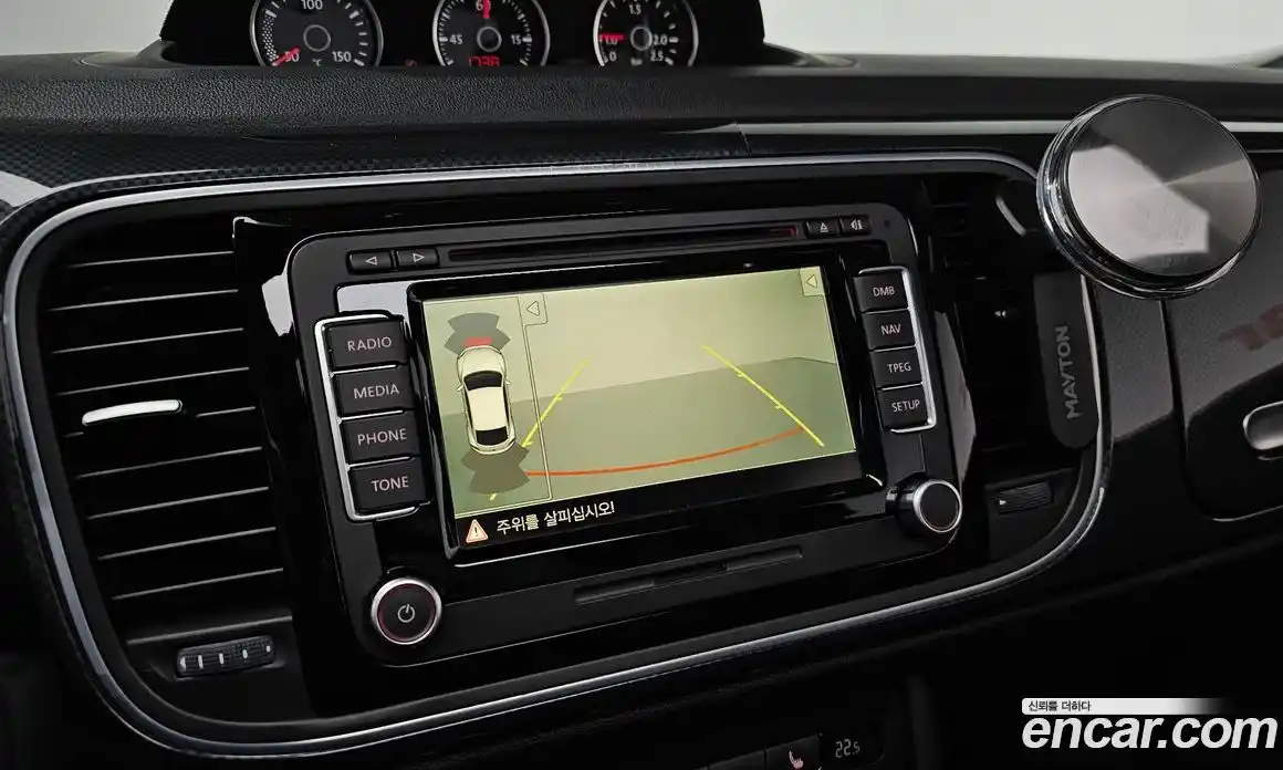 Volkswagen Beatle 2014 2.0 Автомат в Москве № 187839, фото 7