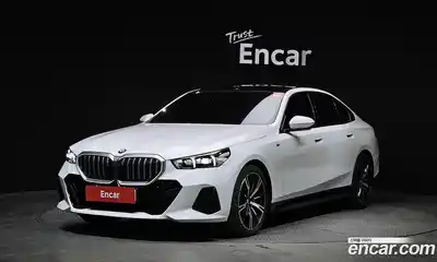 BMW 5-Series 2024 2.0 Автомат в Москве № 188357, миниатюра 4