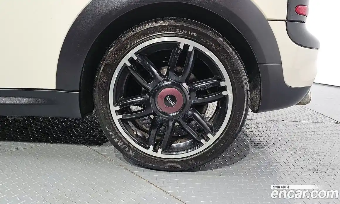 Mini Clubman 2012 1.6 Автомат в Москве № 190135, фото 18