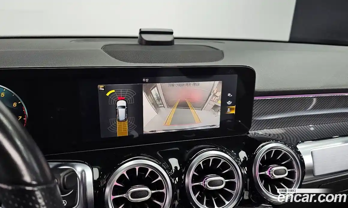 Mercedes-Benz GLB-Class 2021 2.0 Автомат в Москве № 194456, фото 8