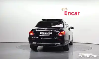 Mercedes-Benz E-Class 2017 3.0 Автомат в Москве № 194619, миниатюра 4