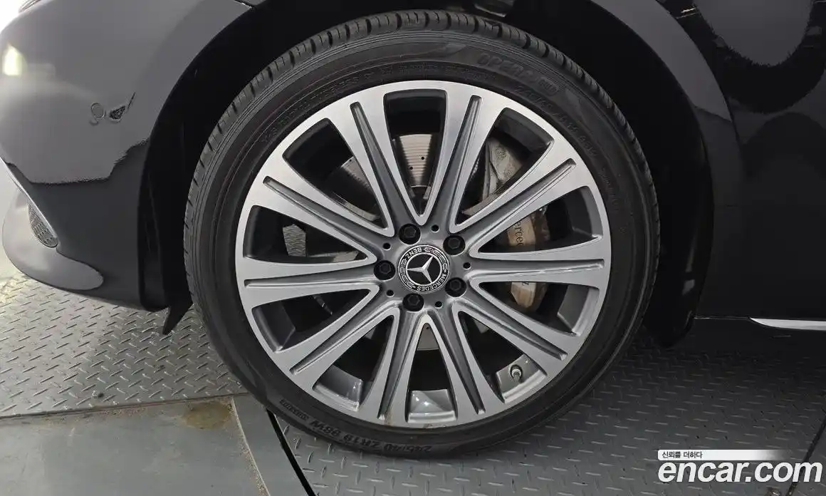 Mercedes-Benz E-Class 2017 3.0 Автомат в Москве № 194619, фото 5