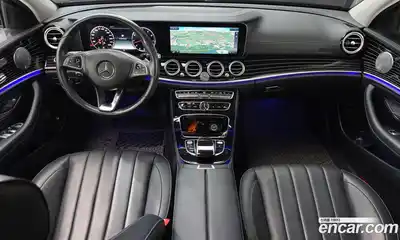 Mercedes-Benz E-Class 2017 3.0 Автомат в Москве № 194619, миниатюра 7