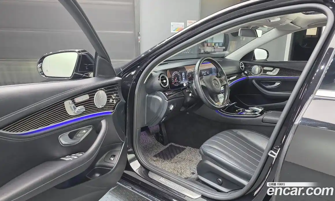 Mercedes-Benz E-Class 2017 3.0 Автомат в Москве № 194619, фото 10