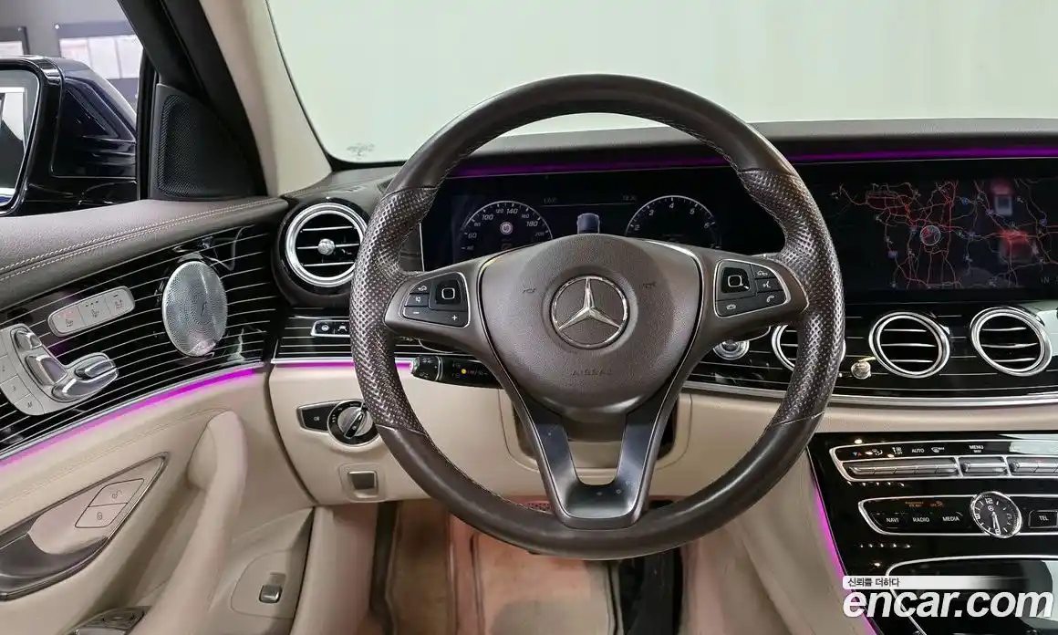 Mercedes-Benz E-Class 2017 3.0 Автомат в Москве № 195299, фото 13