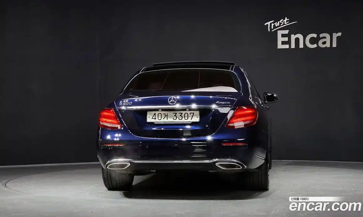 Mercedes-Benz E-Class 2017 3.0 Автомат в Москве № 195299, фото 4