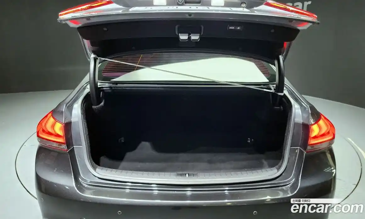 Genesis G80 2017 3.3 Автомат в Москве № 19565, фото 20