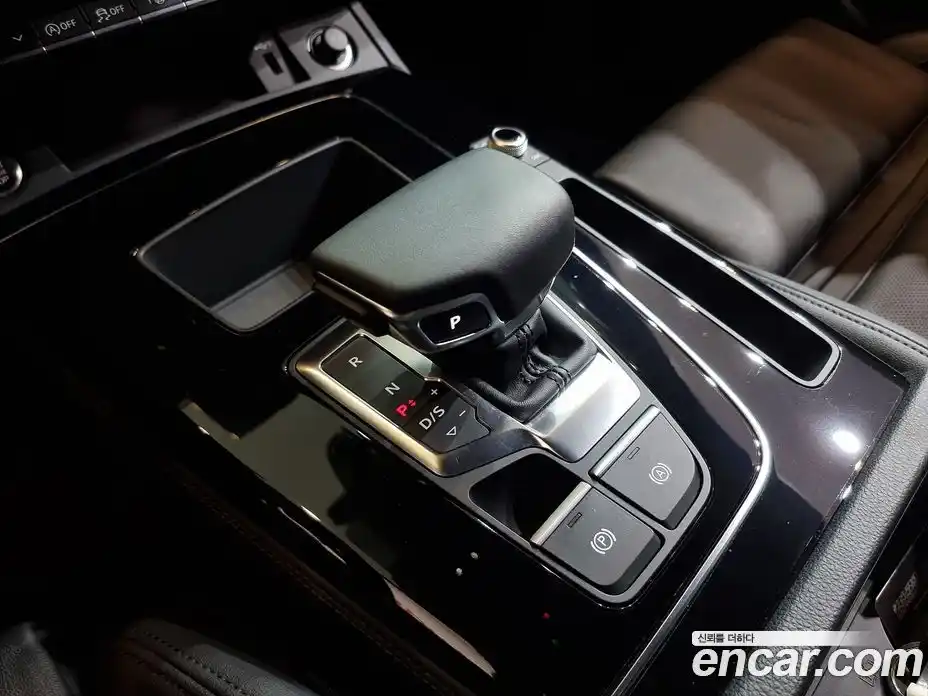 Audi Q5 2024 2.0 Автомат в Москве № 196086, фото 9