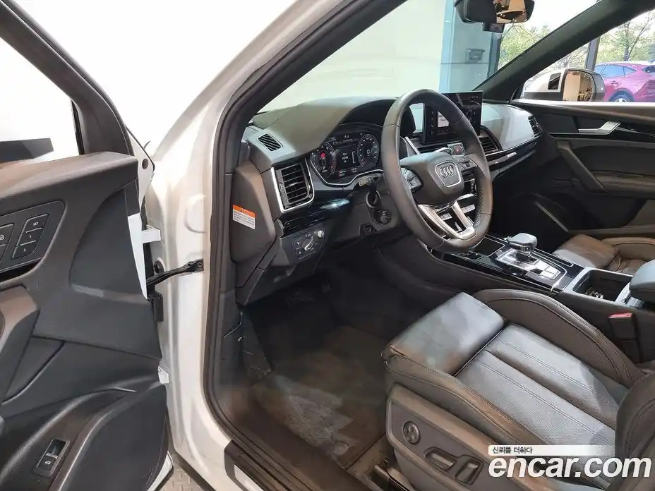 Audi Q5 2024 2.0 Автомат в Москве № 196086, фото 10