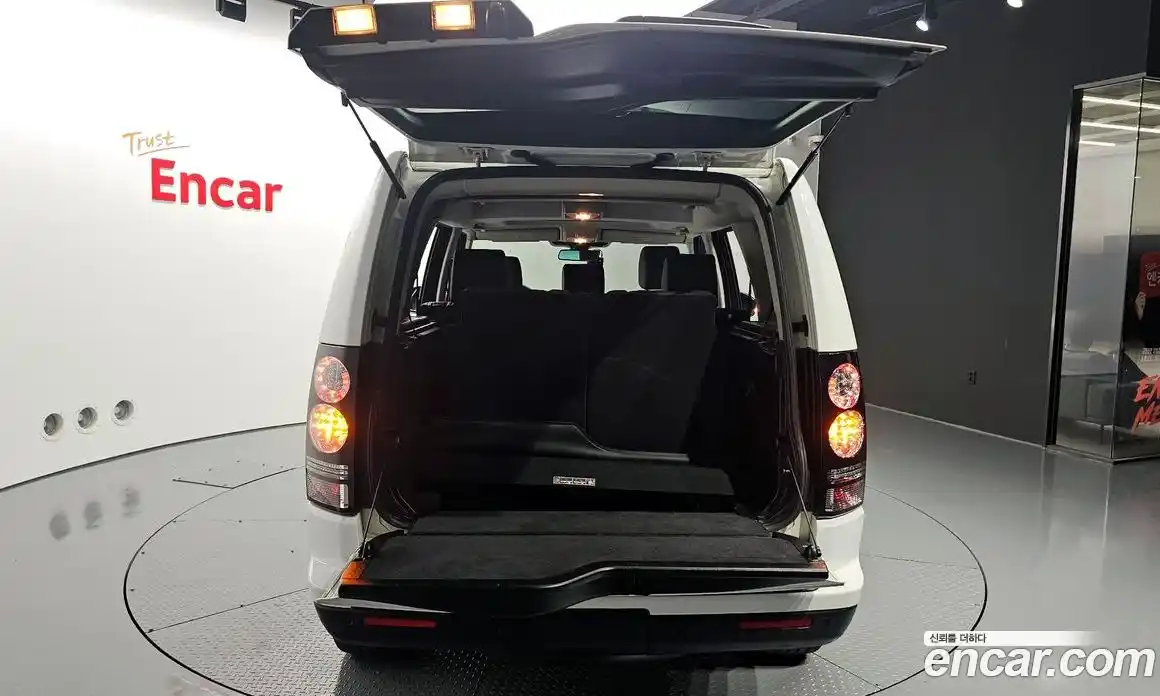 Land Rover Discovery 2016 3.0 Автомат в Москве № 198262, фото 19