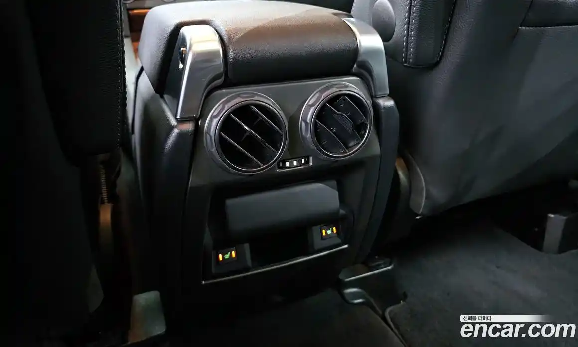 Land Rover Discovery 2016 3.0 Автомат в Москве № 198262, фото 4