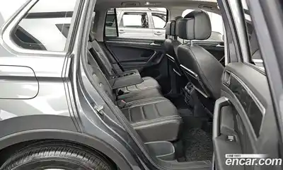 Volkswagen Tiguan 2020 2.0 Автомат в Москве № 199082, миниатюра 12