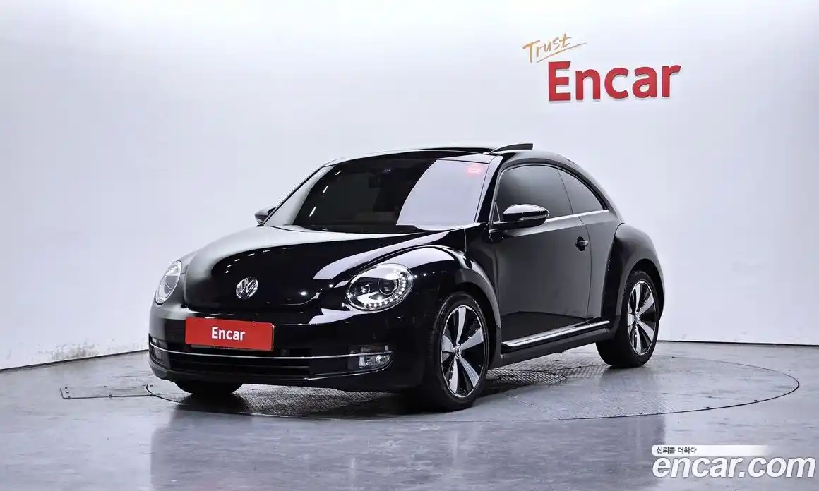 Volkswagen Beatle 2013 2.0 Автомат в Москве № 199174, фото 1