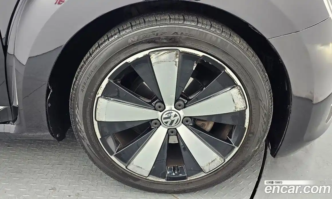 Volkswagen Beatle 2013 2.0 Автомат в Москве № 199174, фото 5