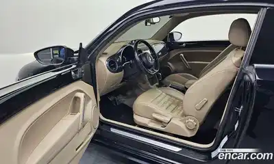Volkswagen Beatle 2013 2.0 Автомат в Москве № 199174, миниатюра 10