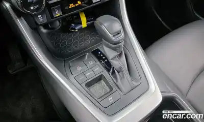 Toyota RAV4 2024 2.5 Автомат в Москве № 199534, миниатюра 6