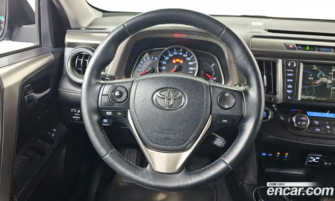 Toyota RAV4 2014 2.5 Автомат в Москве № 199692, фото 18