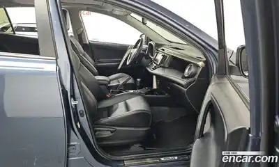 Toyota RAV4 2014 2.5 Автомат в Москве № 199692, миниатюра 4