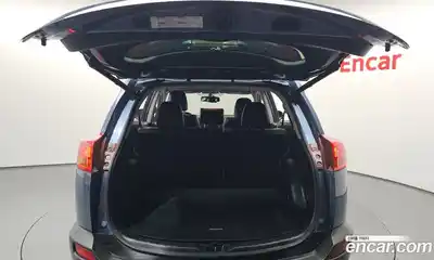 Toyota RAV4 2014 2.5 Автомат в Москве № 199692, миниатюра 8