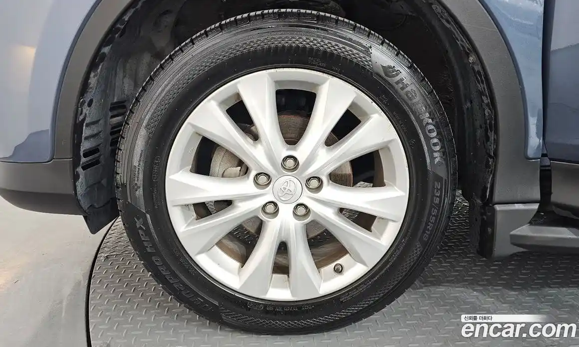 Toyota RAV4 2014 2.5 Автомат в Москве № 199692, фото 9