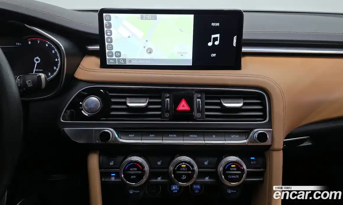 Genesis G70 2023 2.0 Автомат в Москве № 204489, фото 14