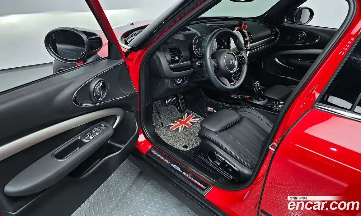 Mini Clubman 2023 2.0 Автомат в Москве № 204503, фото 17