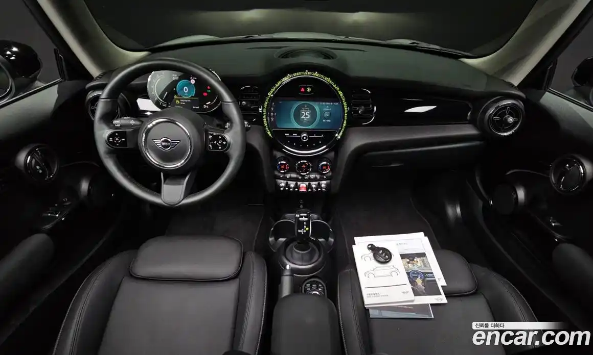 Mini Cooper 2024 1.5 Автомат в Москве № 204692, фото 14