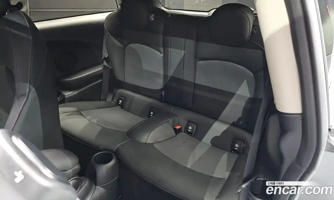 Mini Cooper 2024 1.5 Автомат в Москве № 204692, фото 16