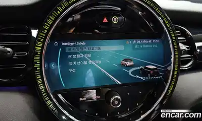 Mini Cooper 2024 1.5 Автомат в Москве № 204692, миниатюра 4