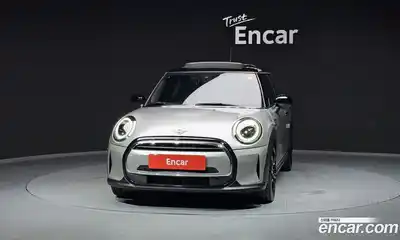 Mini Cooper 2024 1.5 Автомат в Москве № 204692, миниатюра 6