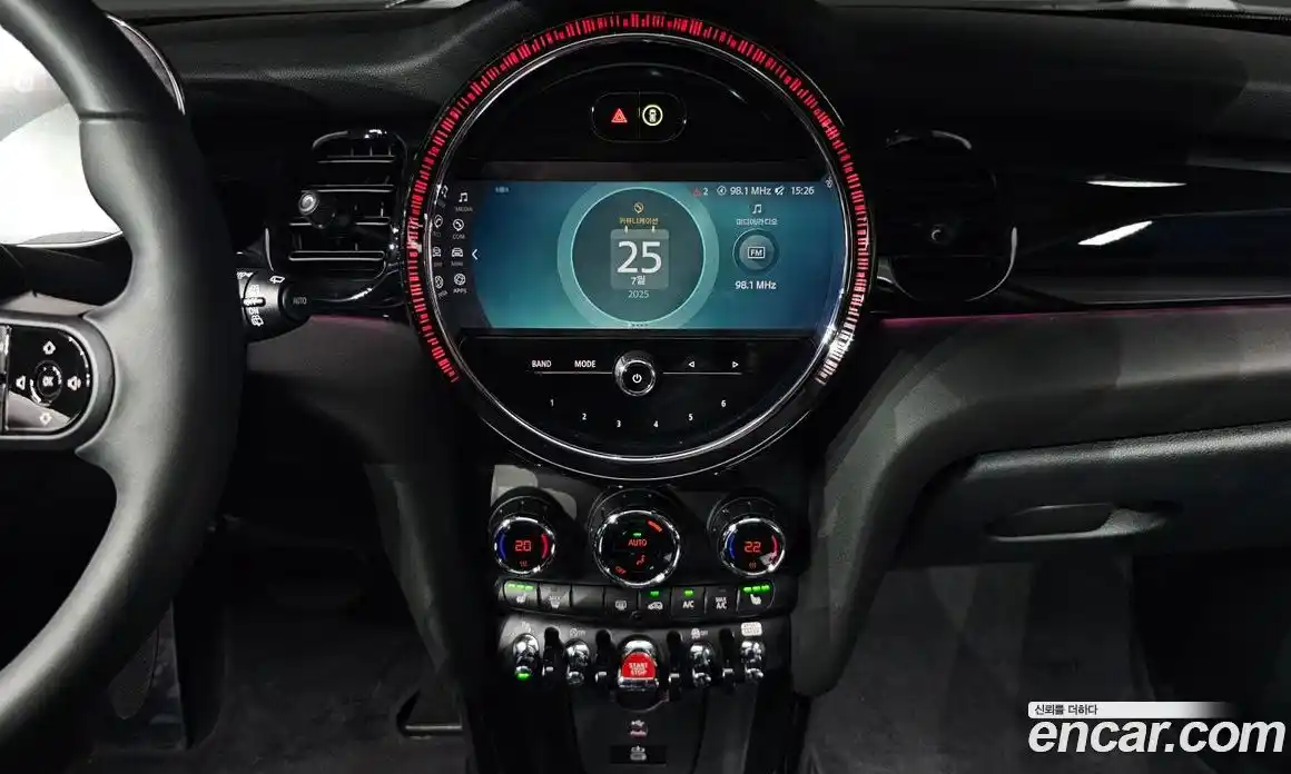 Mini Cooper 2024 1.5 Автомат в Москве № 204692, фото 8