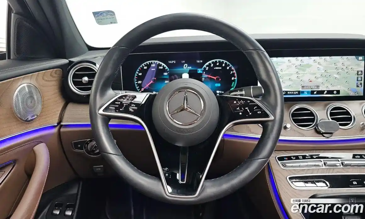 Mercedes-Benz E-Class 2022 2.0 Автомат в Москве № 206580, фото 16