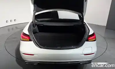 Mercedes-Benz E-Class 2022 2.0 Автомат в Москве № 206580, миниатюра 5