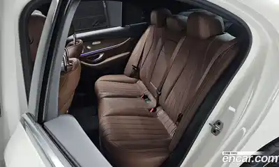 Mercedes-Benz E-Class 2022 2.0 Автомат в Москве № 206580, миниатюра 8