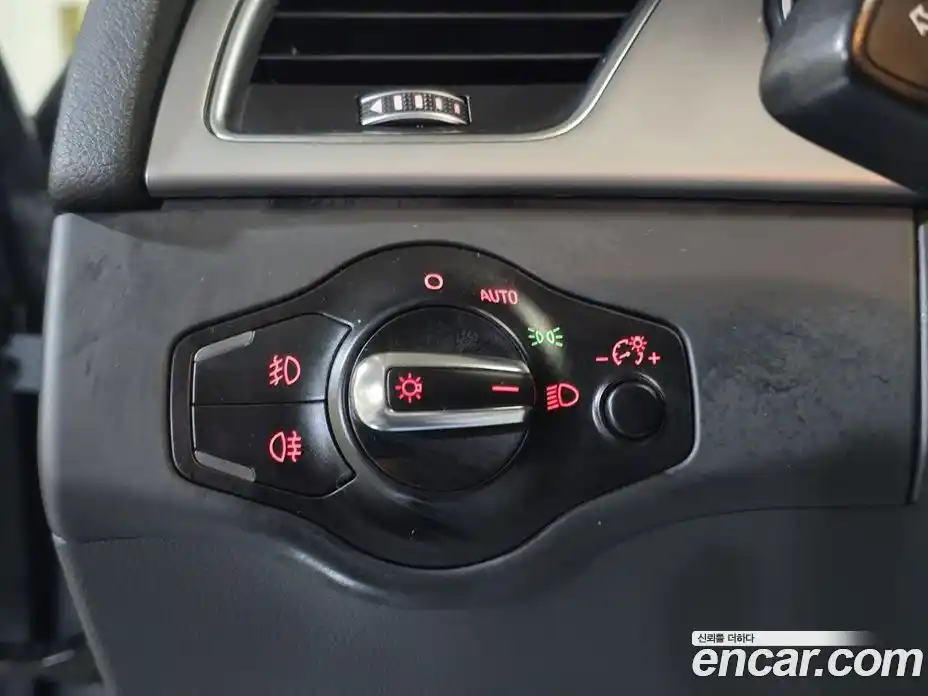 Audi A4 2013 2.0 Автомат в Москве № 208185, фото 10