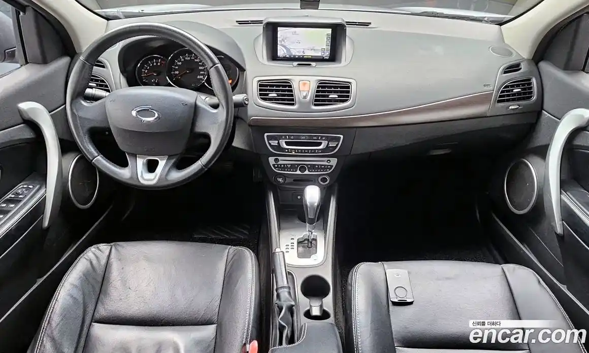 Renault SM3 2010 1.6 Автомат в Москве № 208577, фото 14