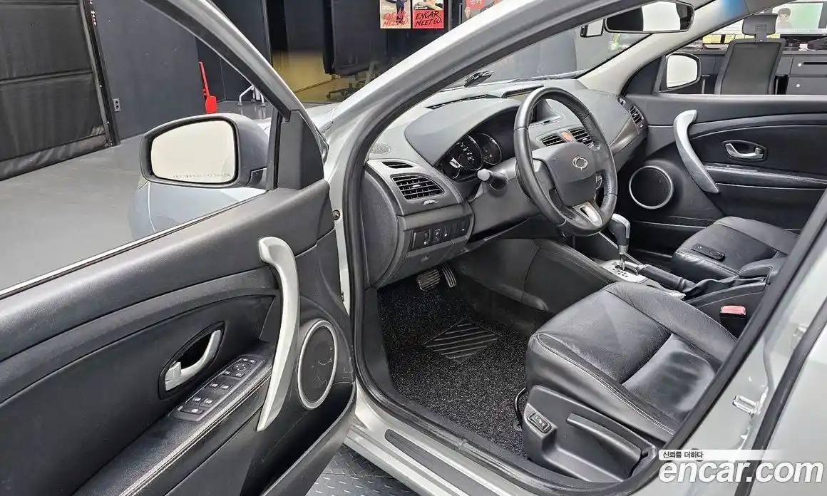 Renault SM3 2010 1.6 Автомат в Москве № 208577, фото 4