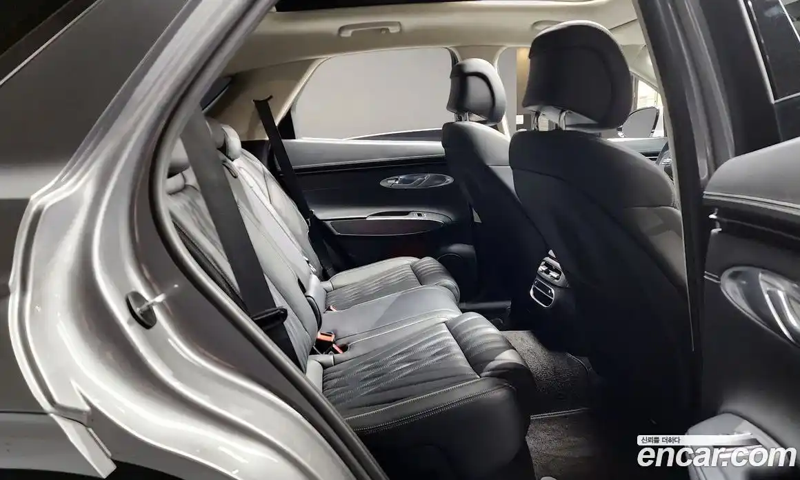 Genesis GV70 2021 2.5 Автомат в Москве № 20876, фото 4