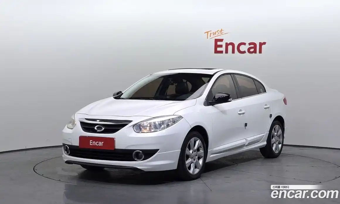 Renault SM3 2010 1.6 Автомат в Москве № 209151, фото 15