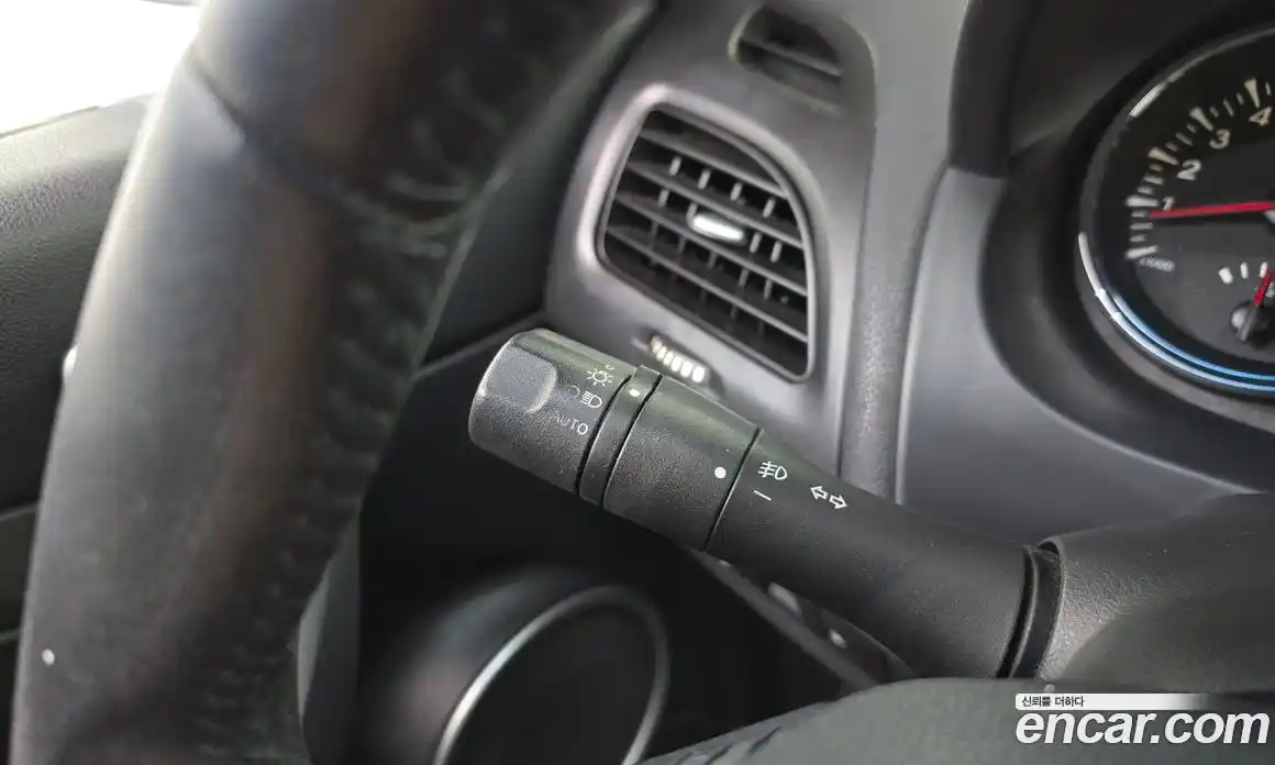 Renault SM3 2010 1.6 Автомат в Москве № 209151, фото 17