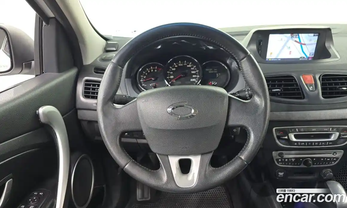 Renault SM3 2010 1.6 Автомат в Москве № 209151, фото 18