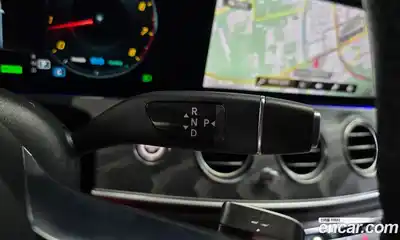 Mercedes-Benz E-Class 2021 2.0 Автомат в Москве № 212190, миниатюра 11