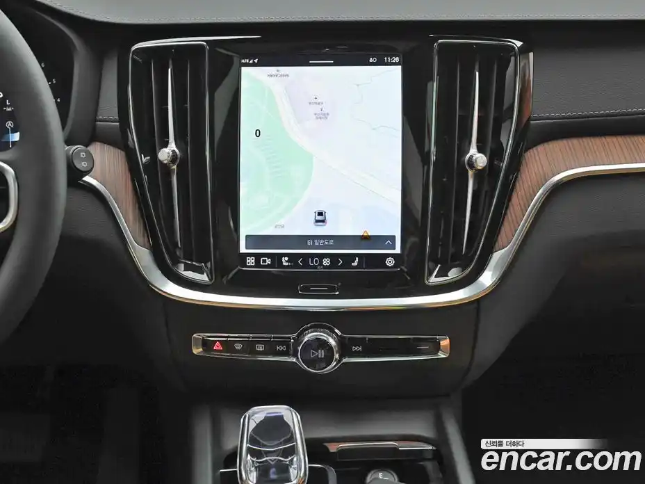 Volvo V60 2024 2.0 Автомат в Москве № 212760, фото 14