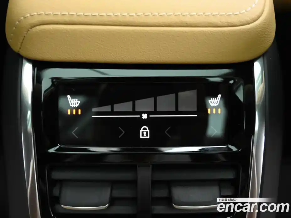 Volvo V60 2024 2.0 Автомат в Москве № 212760, фото 16